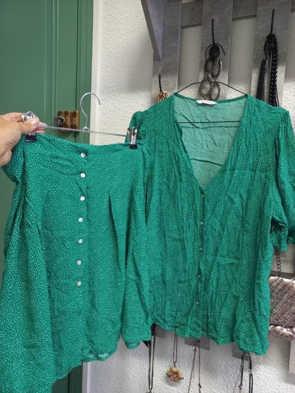 Ensemble Jupe + haut taille 40