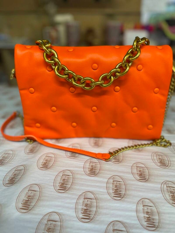 Lovely flashy handtas 🧡💕💚