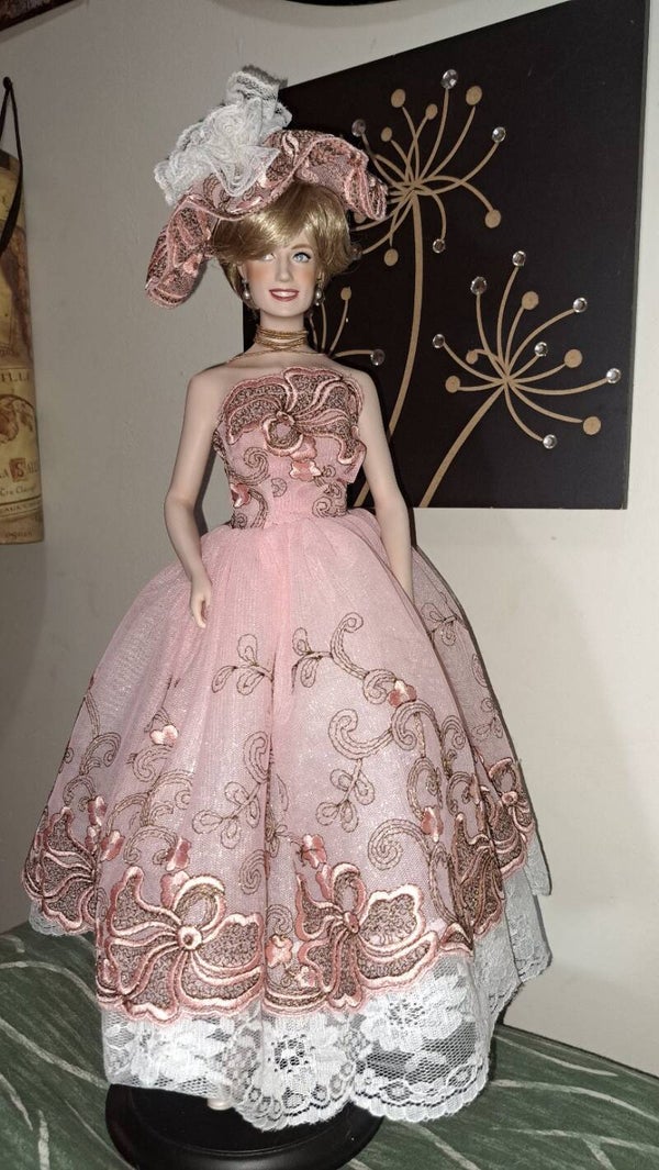 Franklin Mint 17" Princess Diana Porcelain Doll