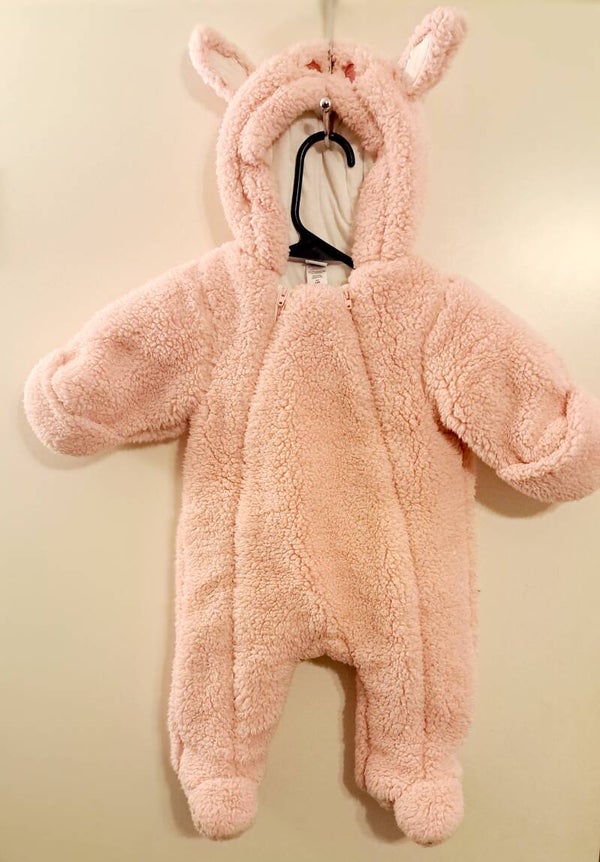 6-9 Month Pink Snowsuit in great condition. Like New!