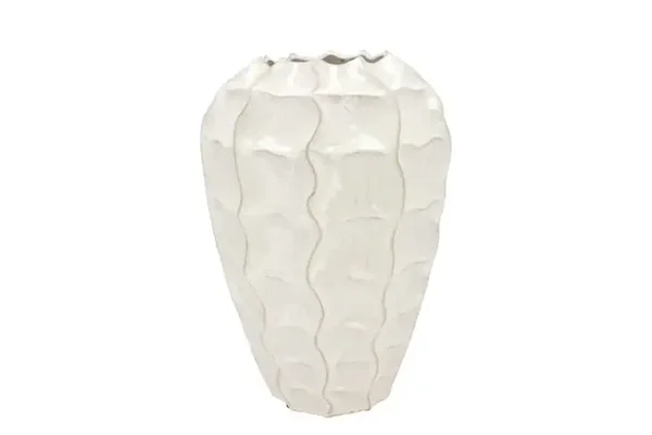 Daan Kromhout - Lima White Vase Carve