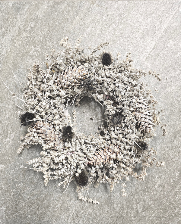 Couronne - Krans Wilde Lavendel Dennenkegels en Distel