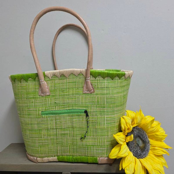 Mand in groen met ruitje in l