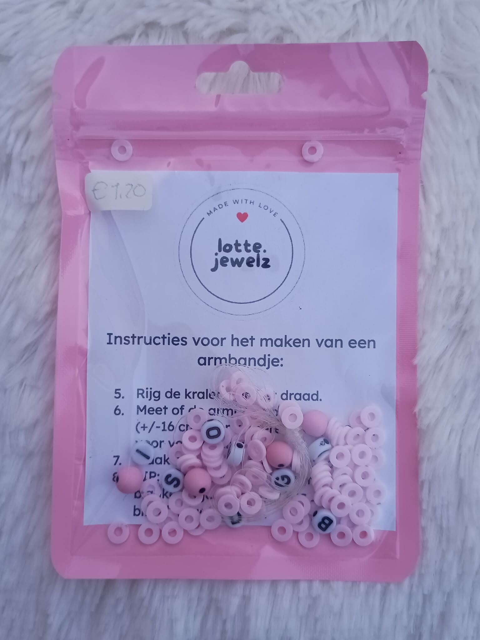 Doe het zelf - roze en letters