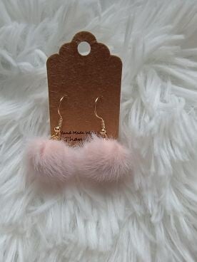 Oorbel Fluffy lichtroze