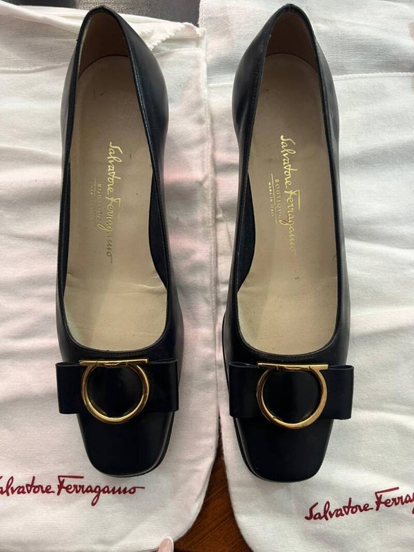 SCARPA DECOLLETE' FERRAGAMO NR. 36