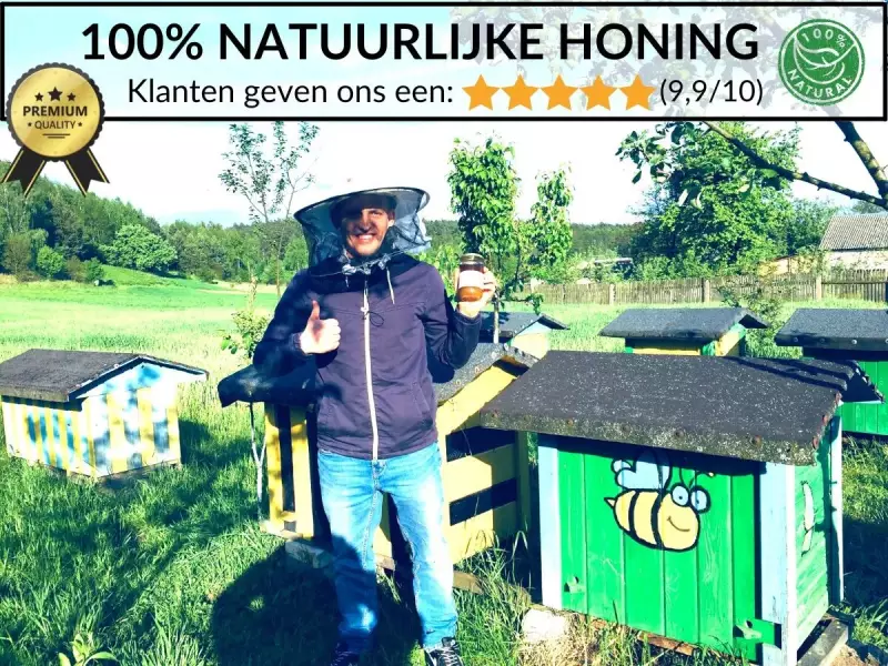 Rauwe honing van de imker
