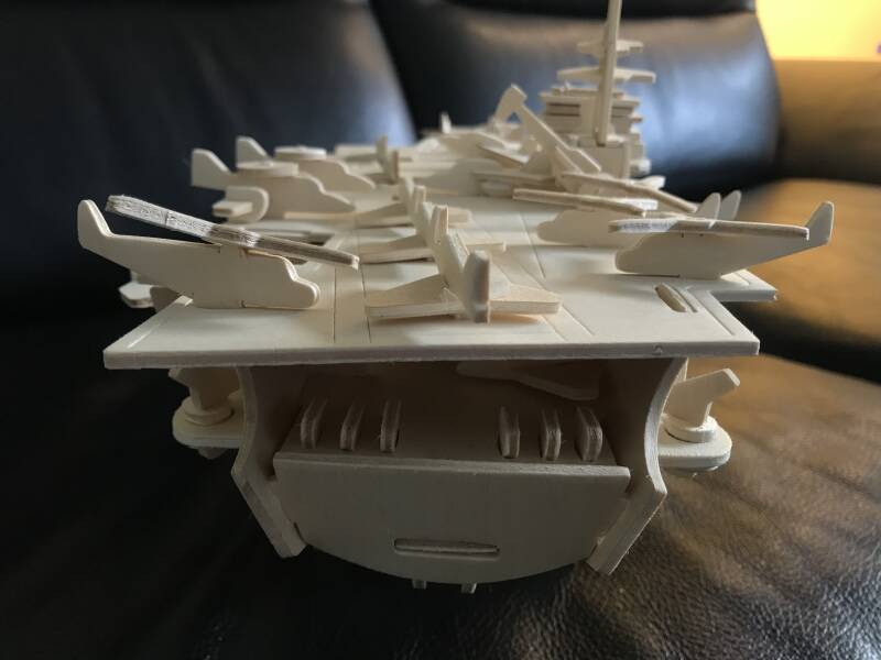 Foto detail vliegdekschip achteraan