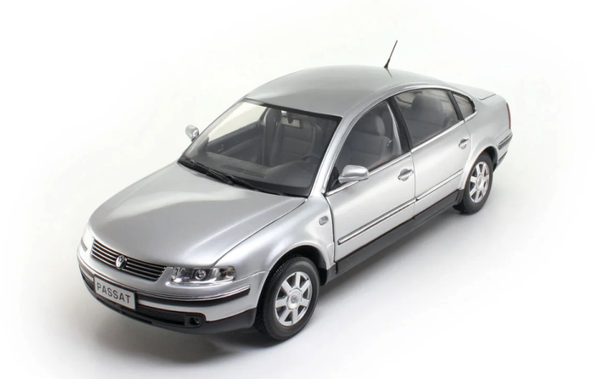 Volkswagen Passat - Anson 1/18 - EIGEN AUTO. NIET TE KOOP.