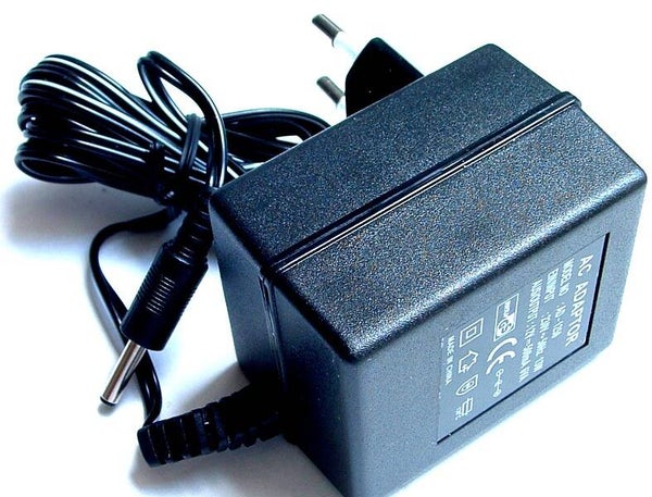 Adaptateur 220V AC / 12V DC 0,5A