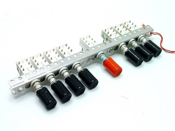 Commutateur - Clavier à poussoir type piano