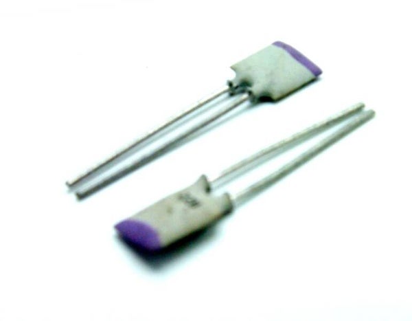 Condensateur Céramique - 220pF 100V (Lot de5)