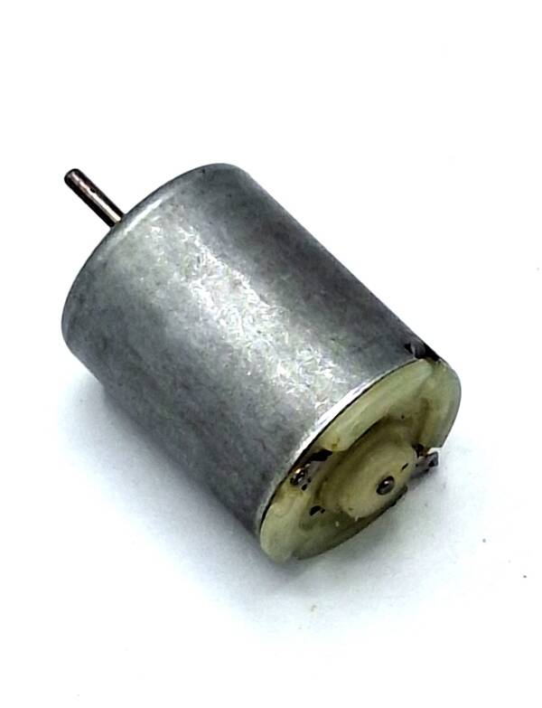 Mini moteur 3 à 12V