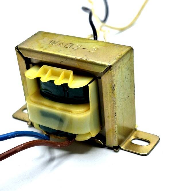 Transformateur - 220V / 2x6V