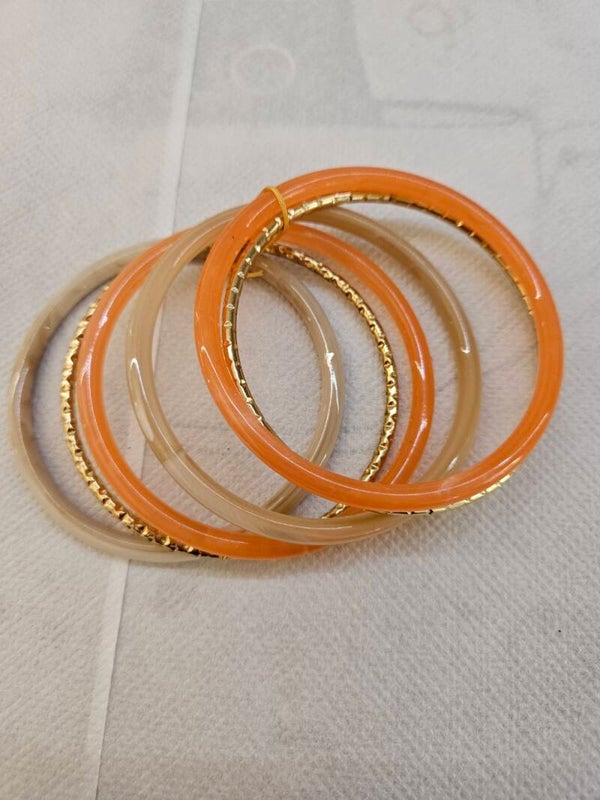 Bracelets en lot ton orange