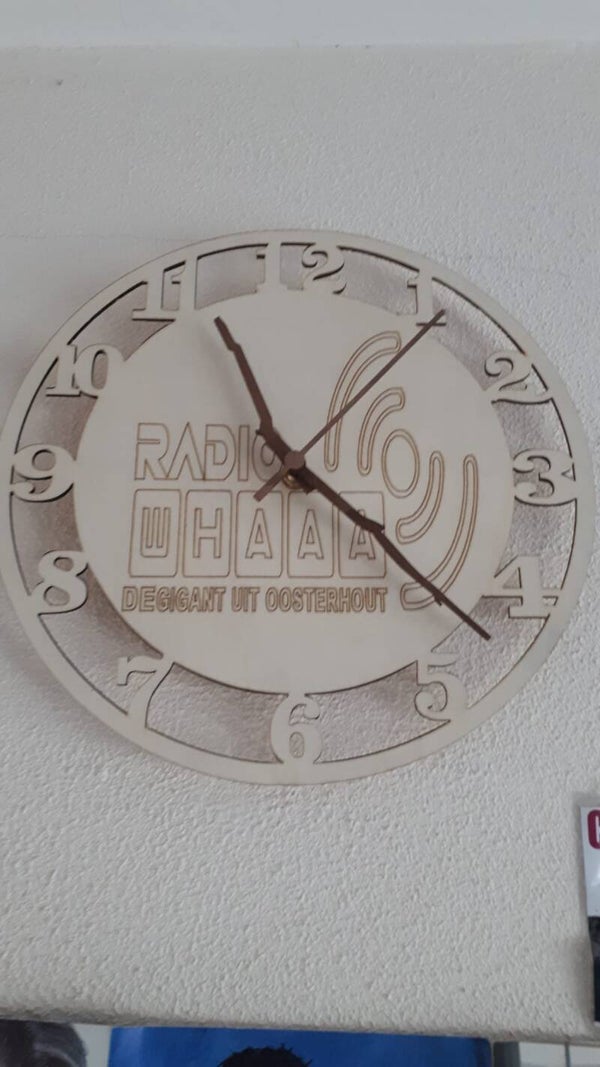 Radio whaaa Klok