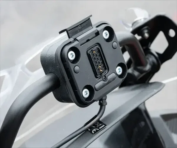 Soporte Garmin Zumo XT / XT2 para barra + tapa con logo