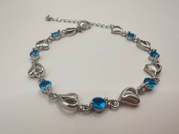 Elegante Blue – RVS Armband met Hartjes en Blauwe Steentjes