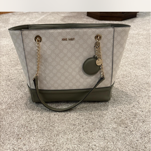 NINE WEST TOTE