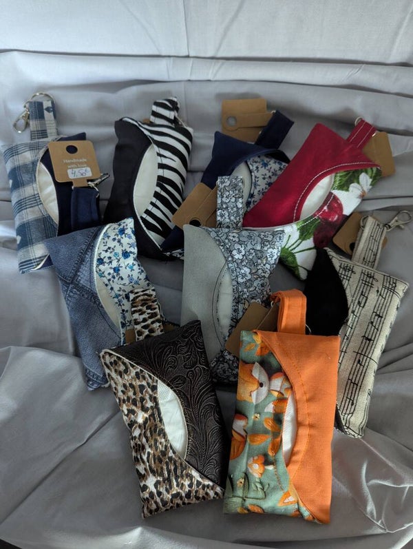 Pochette mouchoirs en porte clé