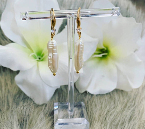 Milano pearl earrings