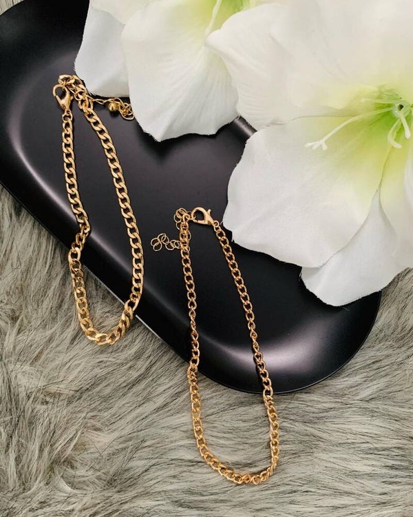Chain anklets