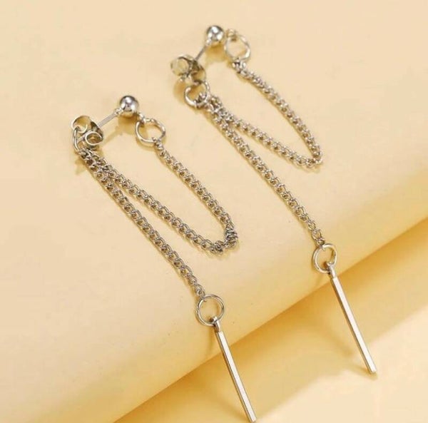 Chain drop earrings