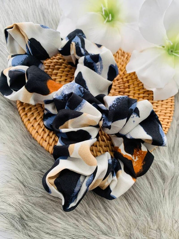 Tiger Lily scrunchies