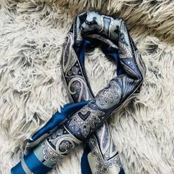 Blue paisley sjaal