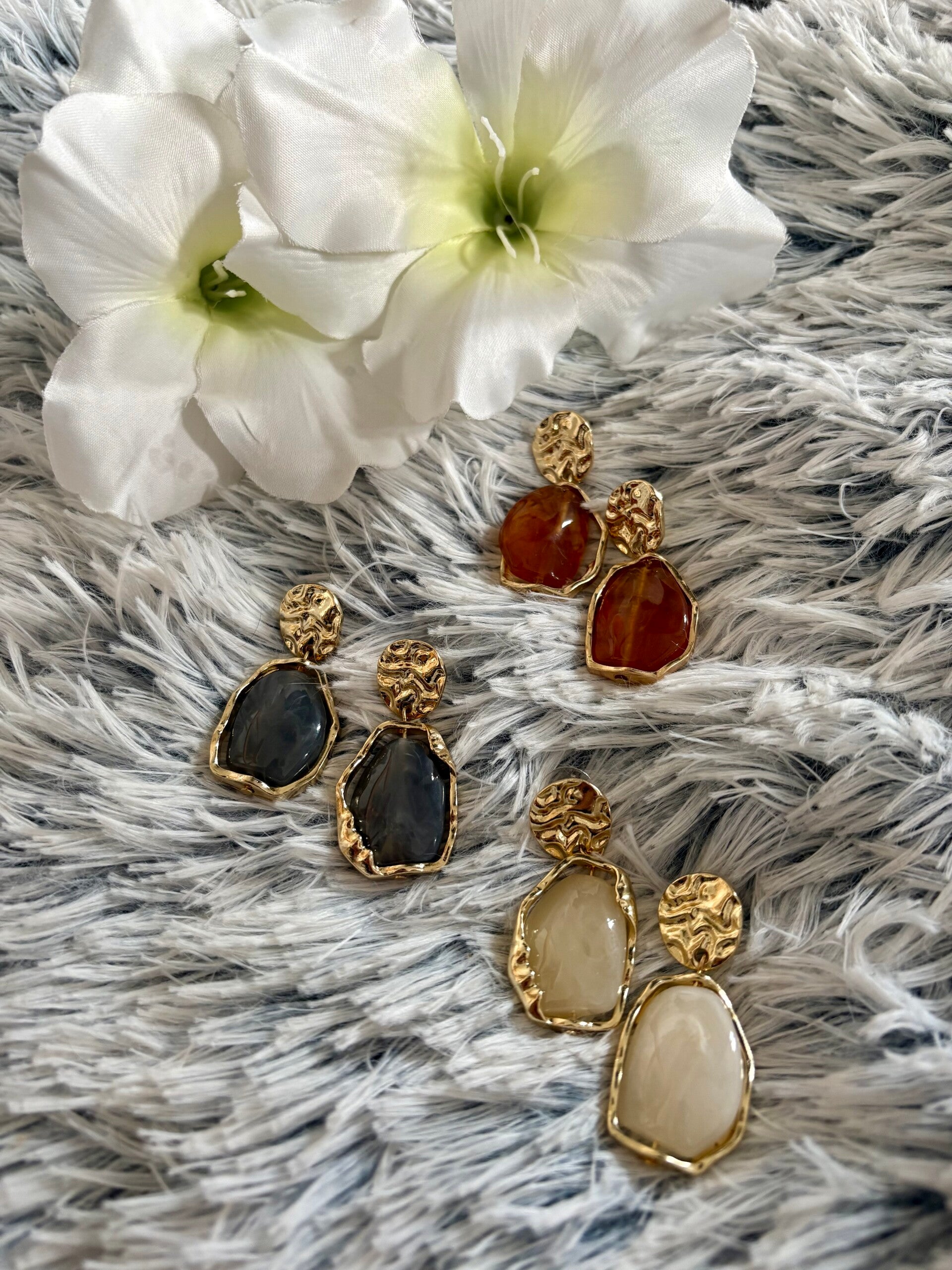 Golden marble earrings