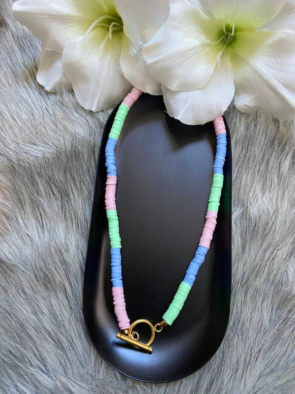 Pastel surf choker