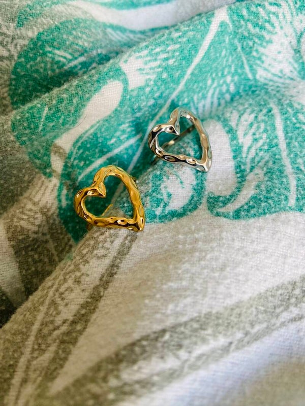 Loving heart rings