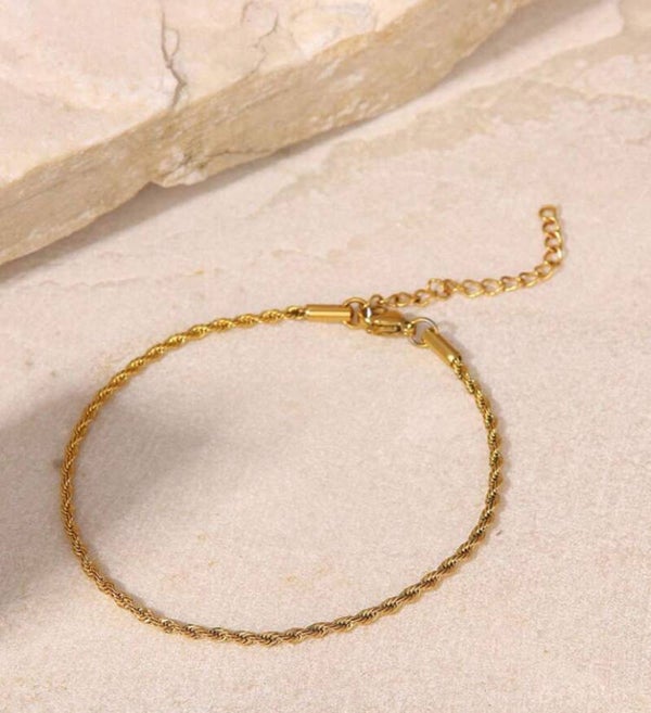 Twisted anklets