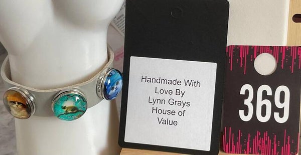 Leather charm and cabochon bracelets