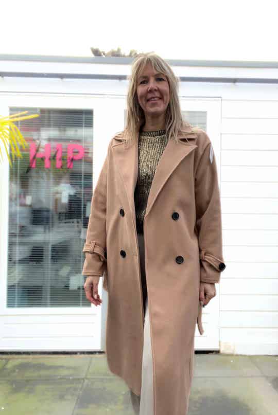 Trenchcoat halflange jas Camel