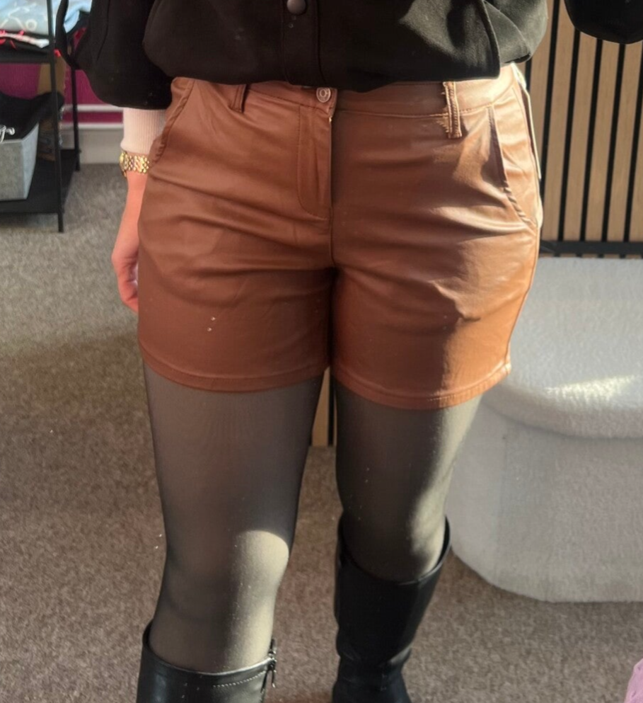 Short coated lederlook Camel