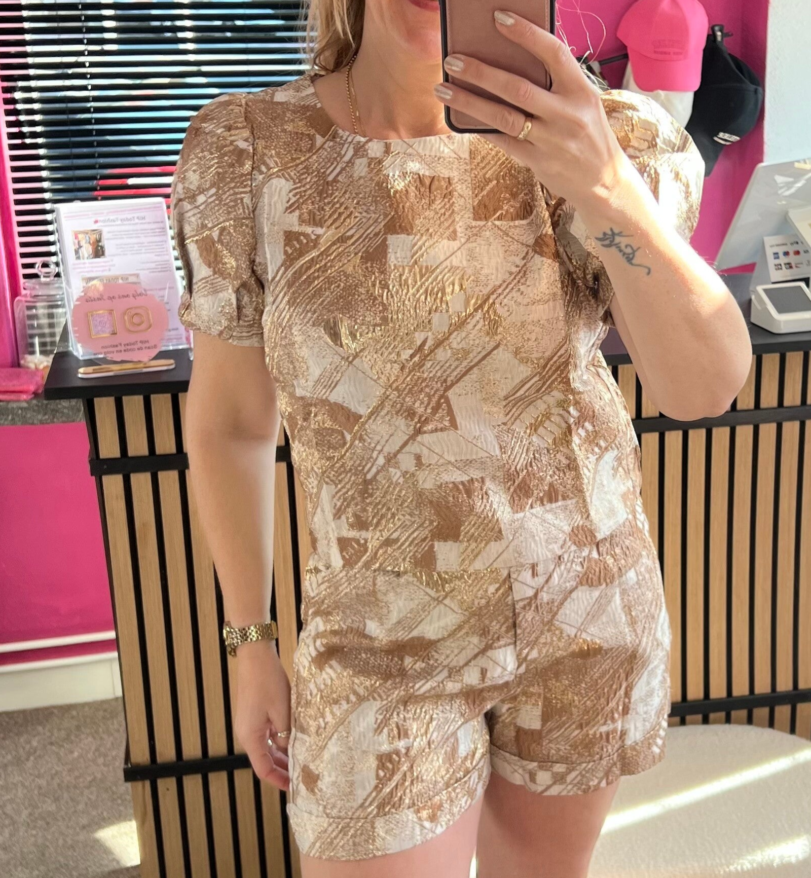 Top Jacquard Gold met pofmouw Goud/Bruin