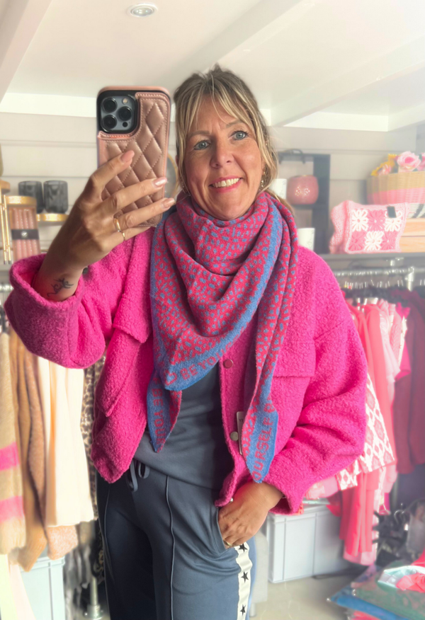 Puntsjaal met tekst fuchsia
