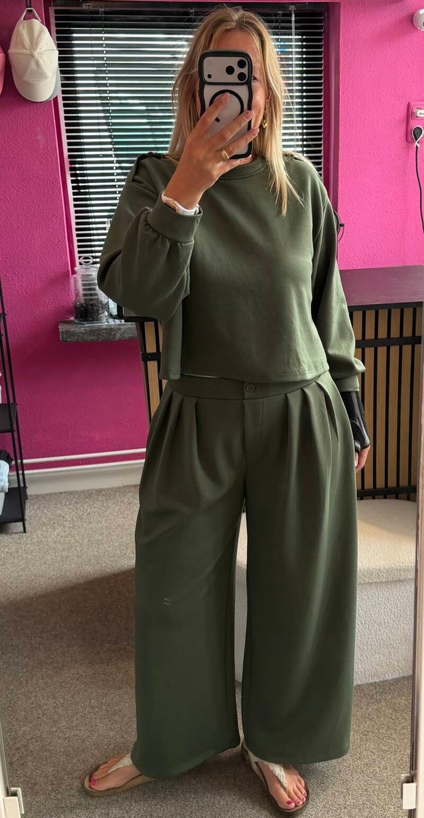 Comfy pak met knoop op schouder en wide leg comfy pantalon Groen