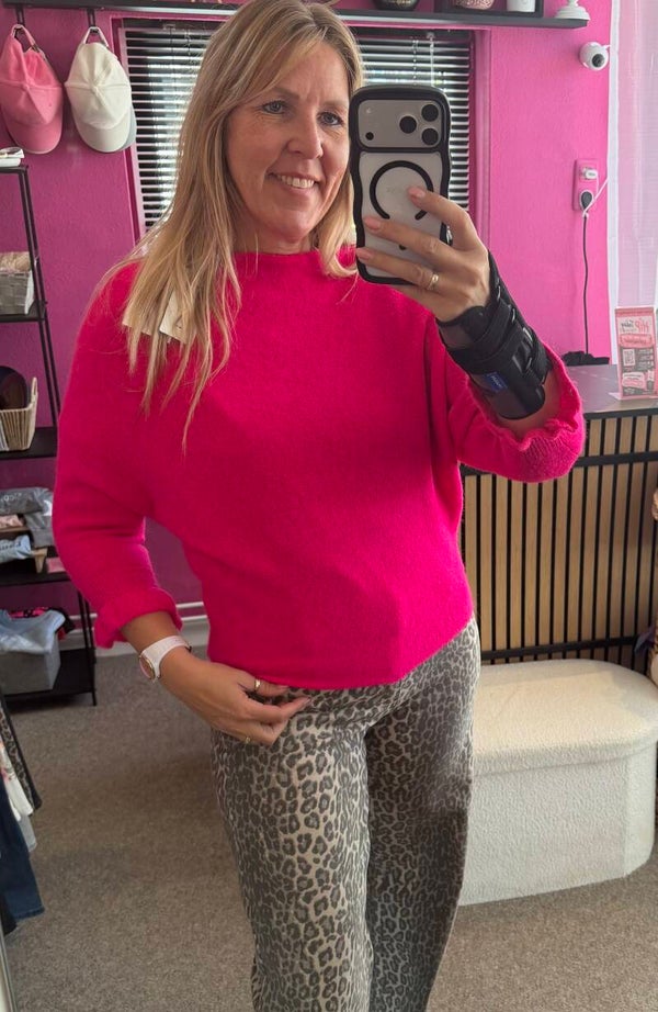 Trui boothals, vleermuis mouw met ruffle Fel Roze