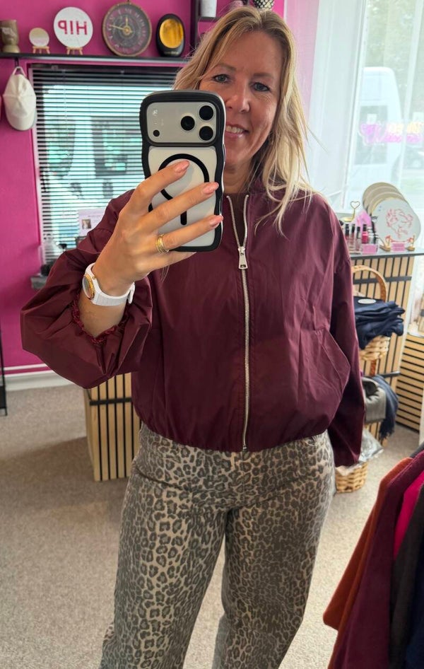Bomber jasje met pofmouw Bordeaux rood