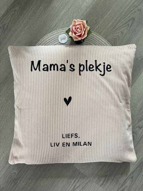 "wie zijn plekje" kussenhoes