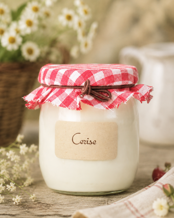 Bougie parfumée Cerise - pot de yaourt 100gr