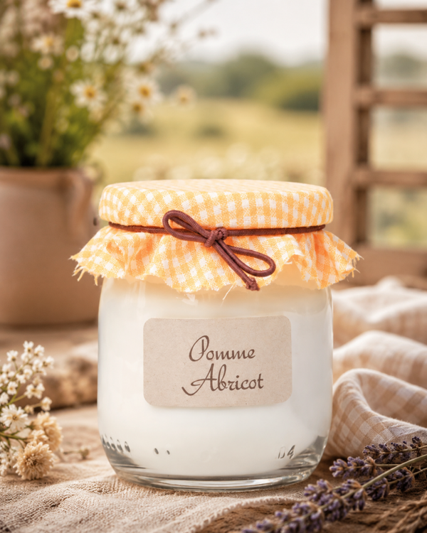 Bougie parfumée Pomme Abricot - pot de yaourt 100g