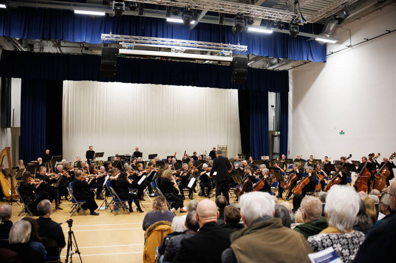 concert-2024-nov-27-standard-x0g0qk.jpg