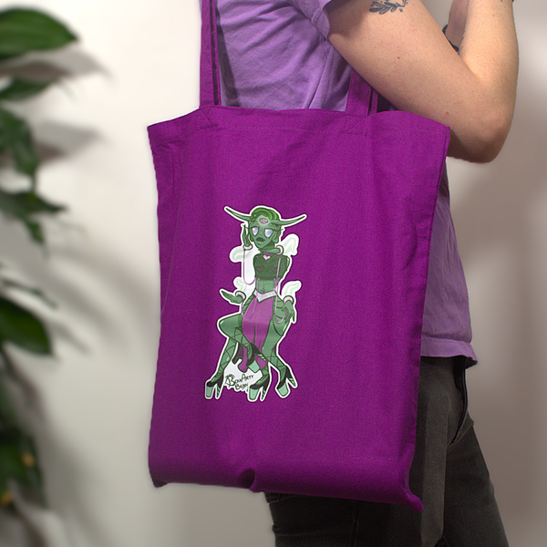 Extra T.l Queen - TOTE BAGS!