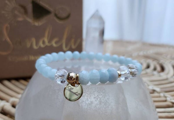 "Calling from the sea" Aquamarine & Clear Quartz bracelet