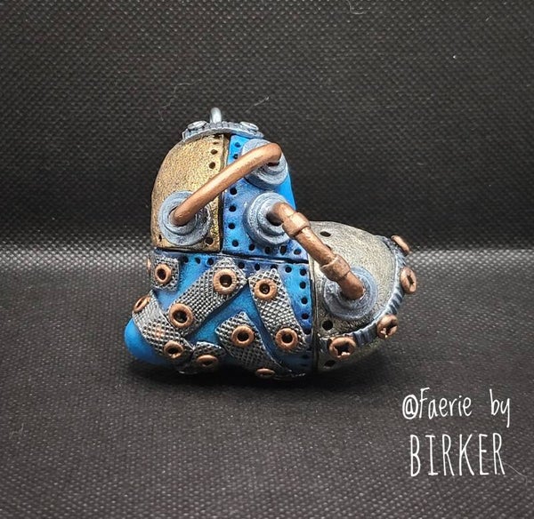 FCL002 - Steampunk Hart Blauw - OOAK