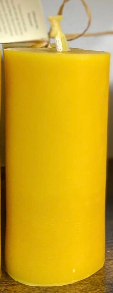 Beeswax pillar candle 410g