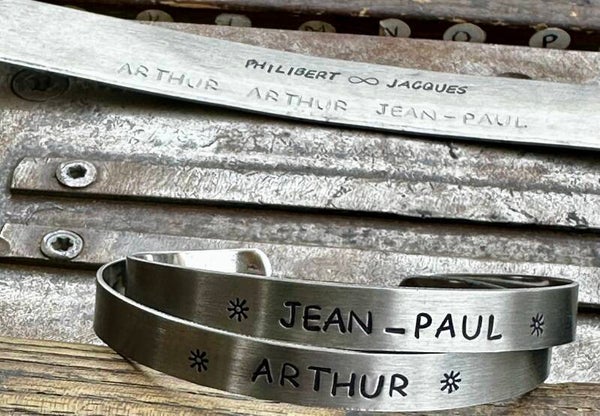 bracelet en acier inoxydable brossé avec gravure